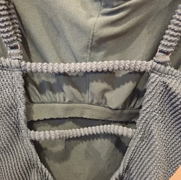 New Kona Sol Green Ribbed One Piece Swimsuit Women's Small (4-6) Full Coverage - Picture 9 of 12